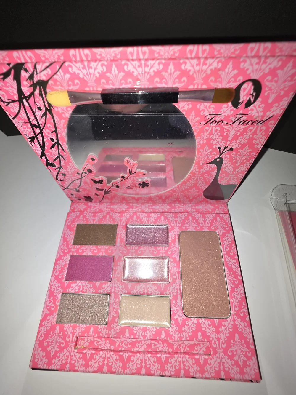 VINTAGE Too Faced 